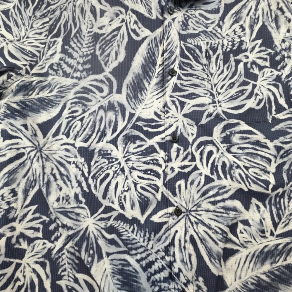 Tommy Bahama Blue Hawaiian Shirt Mens Medium Leaves Aloha Beach Tropical Stretch - Picture 5 of 10